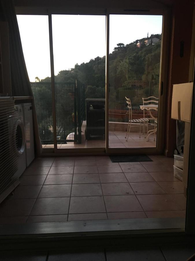 Cavalaire Sea View Cottage: Equipped for 4 with Pool, A/C, Wi-Fi & Bikes Exterior photo
